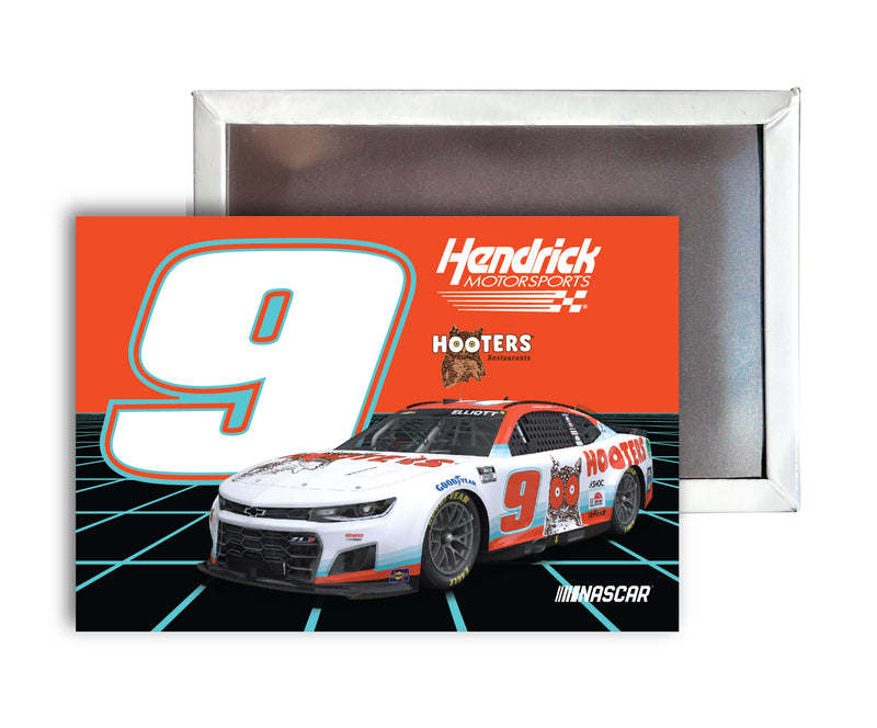 Chase Elliott Hooters #9 Nascar 2.5"X3.5" Refrigerator Magnet New for 2022
