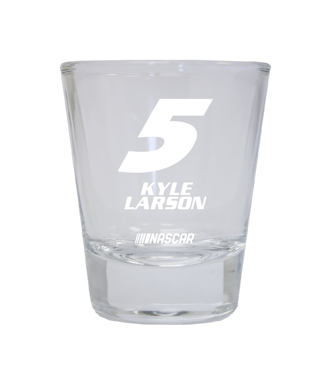 Kyle Larson #5 Nascar Etched Round Shot Glass New for 2022