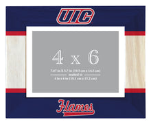 Load image into Gallery viewer, University of Illinois at Chicago Wooden Photo Frame - Customizable 4 x 6 Inch - Elegant Matted Display for Memories
