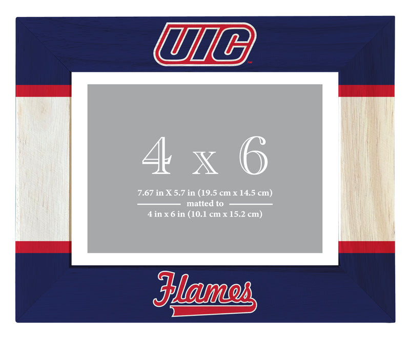 University of Illinois at Chicago Wooden Photo Frame - Customizable 4 x 6 Inch - Elegant Matted Display for Memories